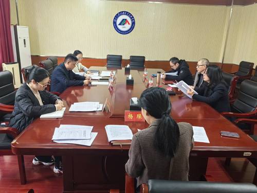 E09839C448DAF4C212130212E581617E